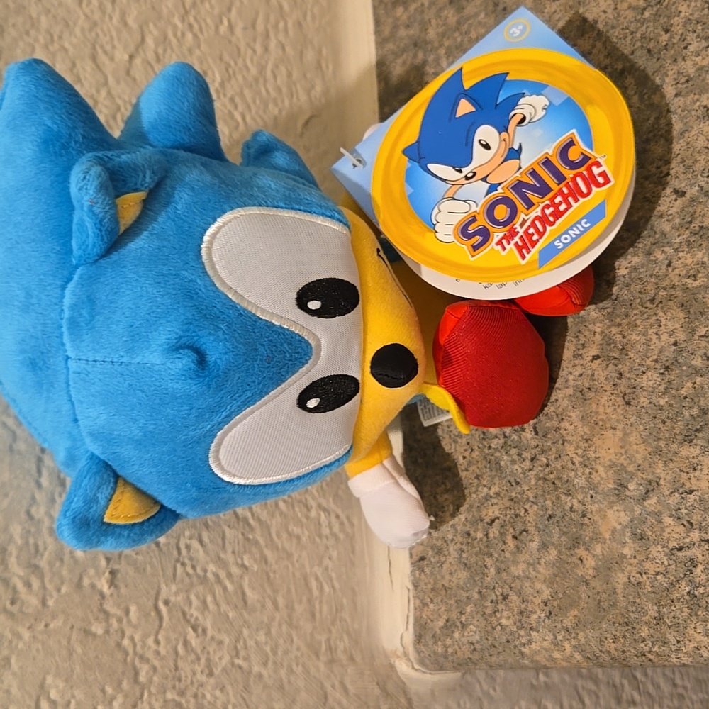 Sonic  Hedgehog Blue and Red Stuffed Animal Plush Toy Nwt